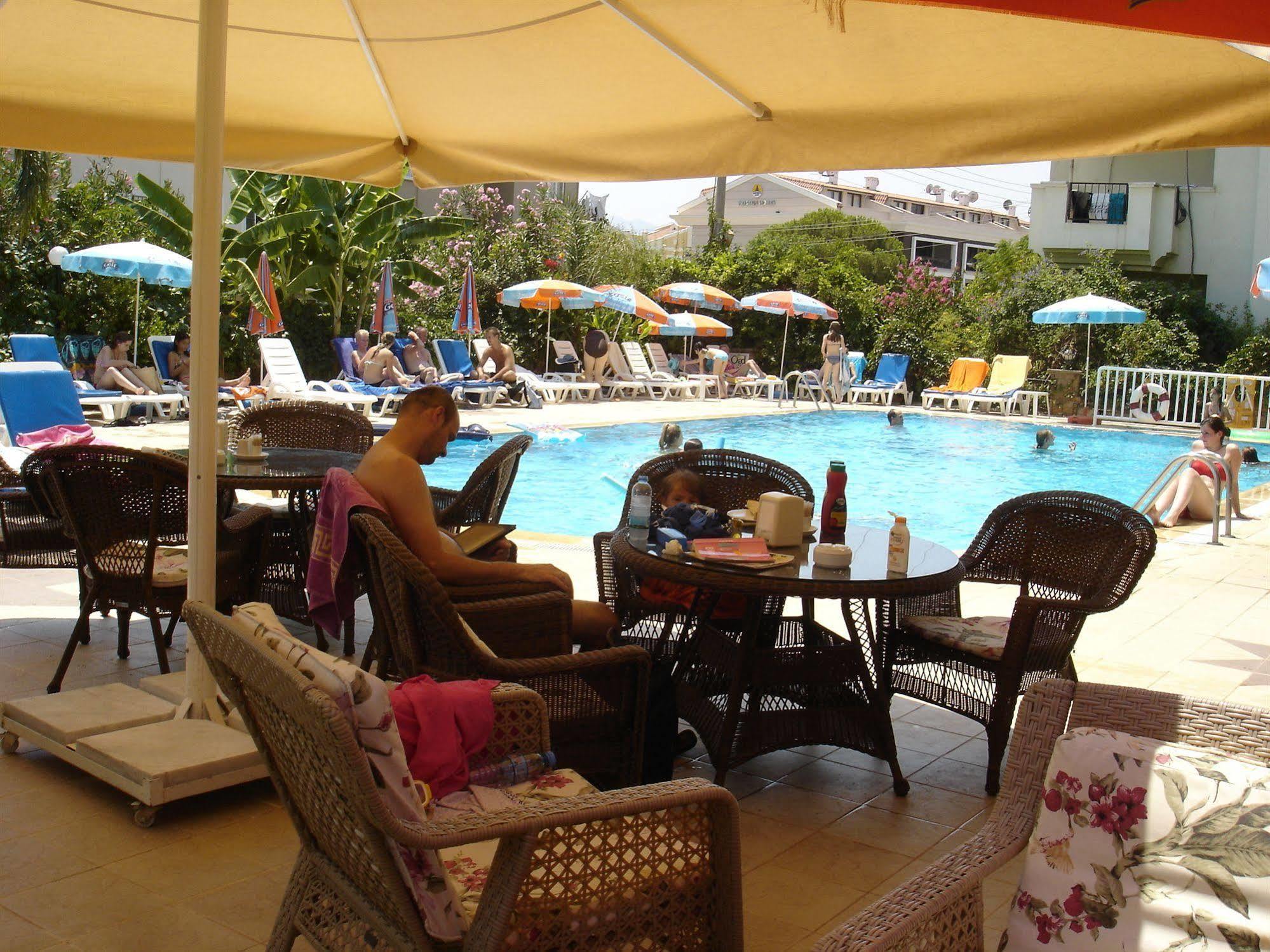 Parkmar Apart Marmaris Exteriör bild